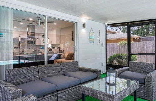 Stunning Heated Pool House Close to Tampa & Casino - Foto 38