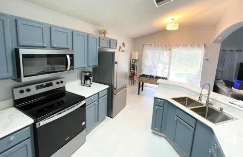 Fully Renovated, Quiet, Spacious Disney Themed Pool Home with Office - Foto 9