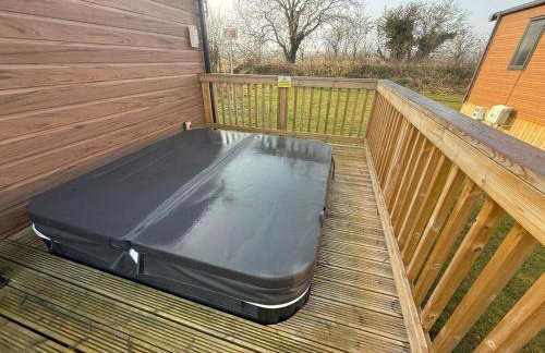 Heron Lodge with Hot Tub at Brickyard Lakes - Foto 6