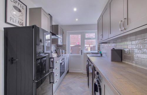 Long Stay - 3 Bedrooms - 2 Parking Spaces - Fast Wi-Fi - Foto 5