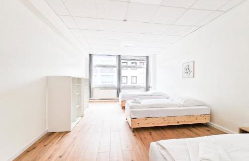 Tolstov Apartments - City Center Apartment with 5 Rooms - 10 Min Messe DUS - Foto 6