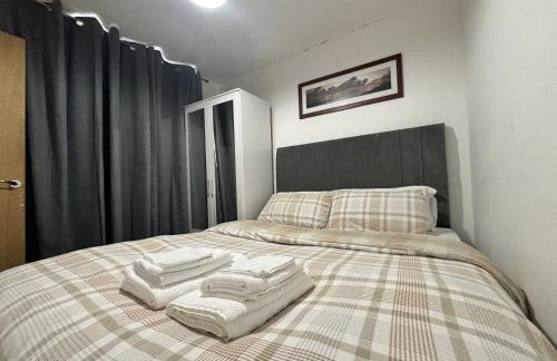 1 Bedroom Flat - Manchester Airport Apartment - 7 mins to MAN - Staycations & Business stays! - Foto 5