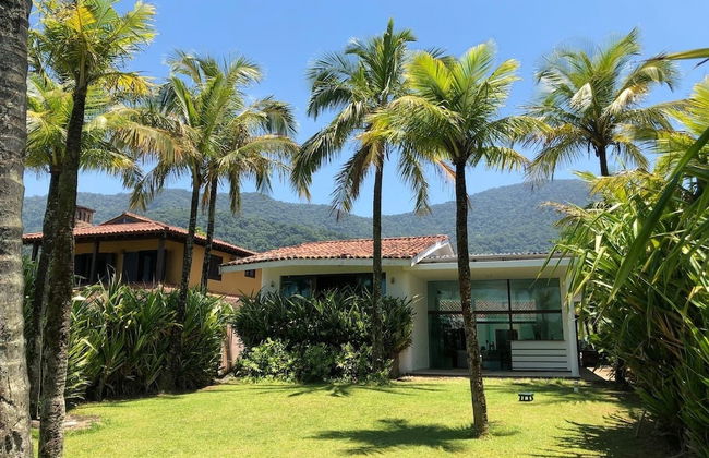 Maresias, Luxo e Estilo à Beira-mar - Foto 1