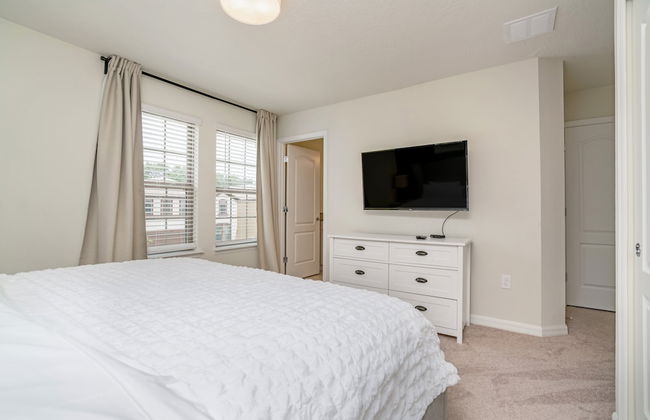 8 Bed 6 Ba Villa with Games, Pool & Spa - Foto 10