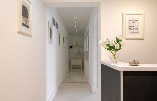 3 Suite in Centro Città con Vista Mare, Doccia Cromoterapia & Netflix Gratuito - Foto 39