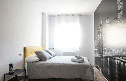 Amplia casa en Granada ideal para familias - Foto 4