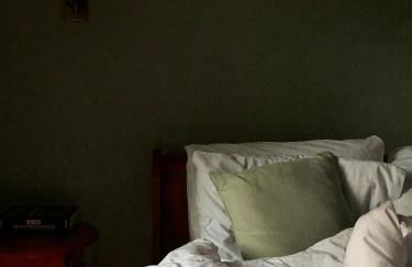 Jameswood Villa - Photo 18