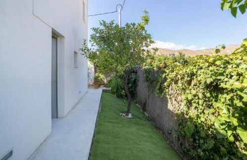 Villa Paloma with private pool, located 350m to the sea and tram station! - Photo 45