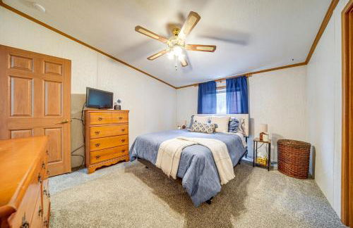 1 Mi to Lake Access Erie Home with Private Backyard - Foto 12