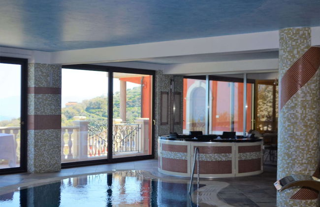 Divine Holiday Home in Giosa Marea with Sauna & Hot Tub - Foto 52