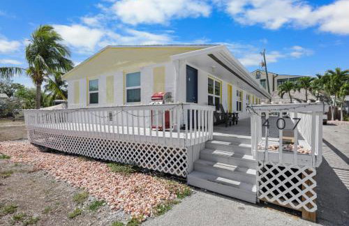 Condo located in Goodland just a short walk from great food - Foto 1