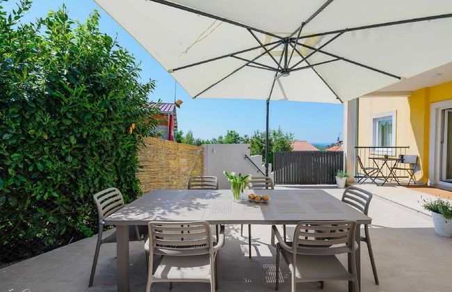 Charming Holiday Home With Pool and sea View - Foto 17