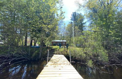 Adirondack Waterfront Cabin Upper Hudson Tributary - Foto 28