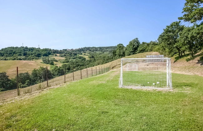 Splendid Holiday Home in Orciatico with Hot Tub & Pool - Foto 14