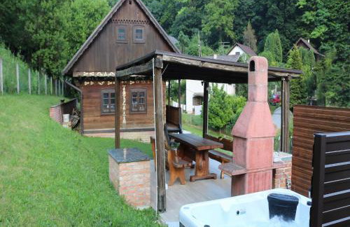 Tradicionalna zagorska drvena kuća Stara murva - Foto 1