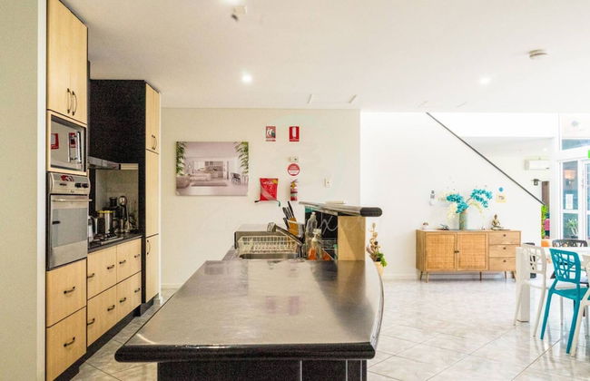 Zenhouse Retreat 5BR Homey Haven Pool Office - Foto 27