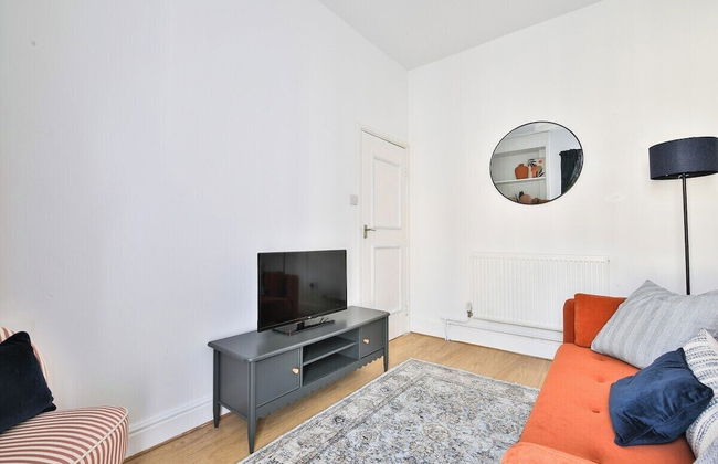 Beautifully Designed 2 Bed Apartment - Foto 40