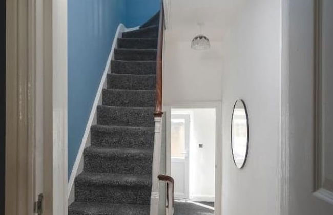 Designer Retreat 5 Location Balcony Parking - Photo 16