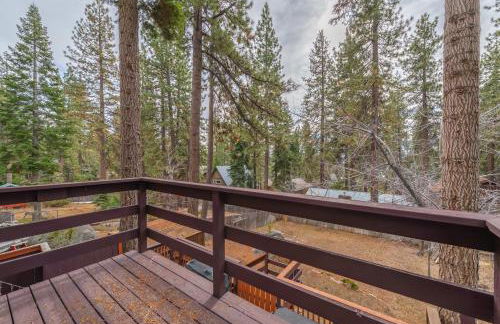 Lakeside Serenity Retreat - Photo 29