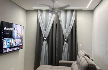 APTO BEIRA MAR - ACONCHEGANTE _ VARANDA GOURMET - WIFI - NETFLIX - TV A CABO - PRAIA GRANDE - Photo 5