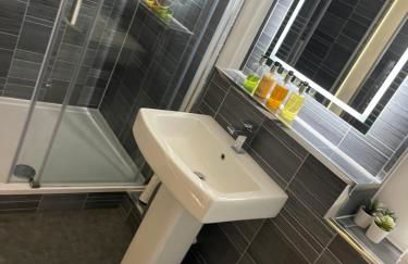 Horncliffe room only accommodation - Photo 17