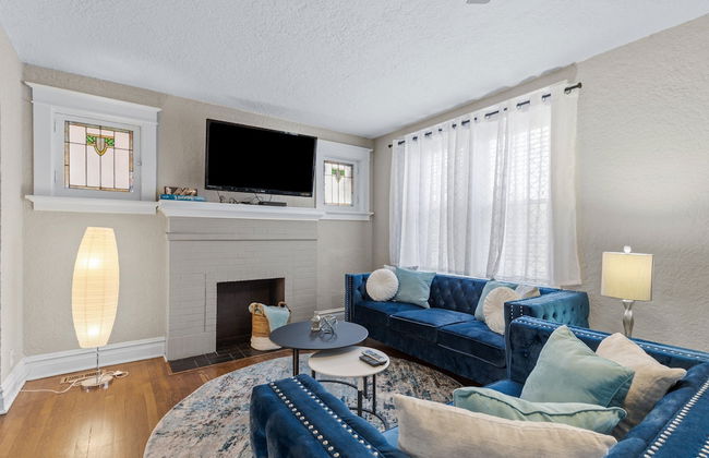 Forest Park Oasis | JZ Vacation Rentals - Photo 1