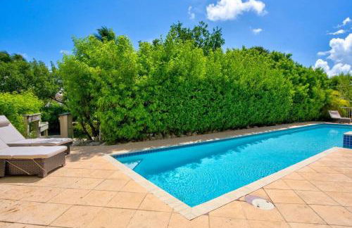 Oceanside Manor- Expansive Waterfront Pool Home, 30' Dock - Foto 43