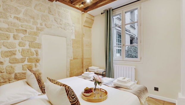 Authentic Apartment - 1br/4p - Le Marais - Foto 4, Habitación