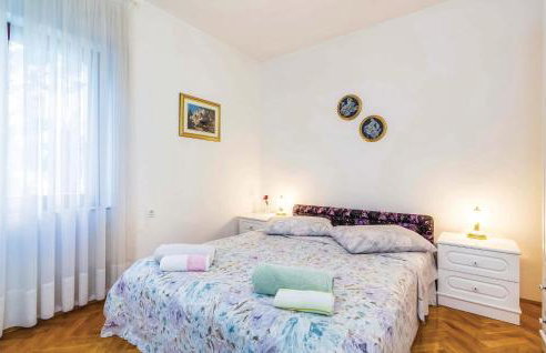 2 Bedroom Nice Apartment In Viskovo - Foto 5