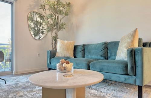 NEW One Bedroom Penthouse, Silver Lake + Parking! - Foto 3