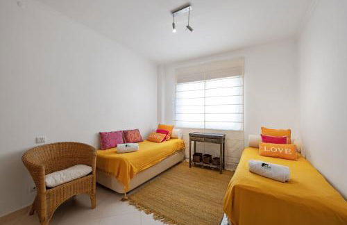BmyGuest - Sesimbra Palames Beach & Pool Apartment - Foto 17