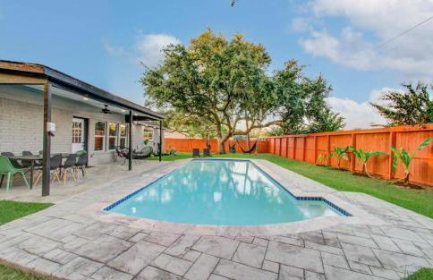 Friendswood Getaway - 5 Bedrooms + Pool + Patio - Foto 31