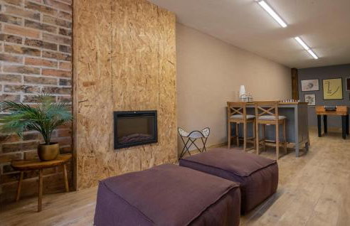 Gorgeous Home In Katuni With Wifi - Foto 30