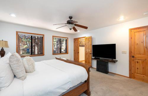 Chalet in the Pines Spa Game Room Wraparound Deck - Foto 35