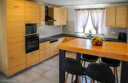 5 Bedroom Stunning Home In Nedescina - Foto 4