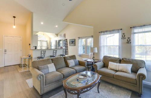 Wichita Townhome with Patio 9 Mi to Downtown! - Foto 1