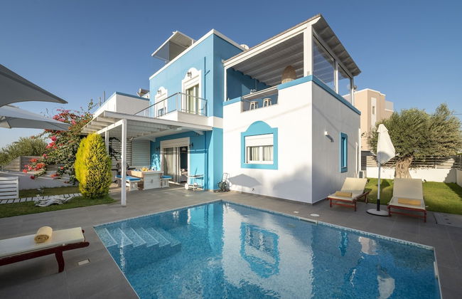 Seabreeze Villa - with Jacuzzi & heated pool - Photo 31