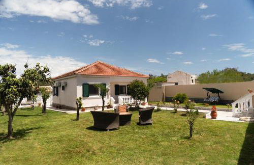 Dimitras Home - Foto 1