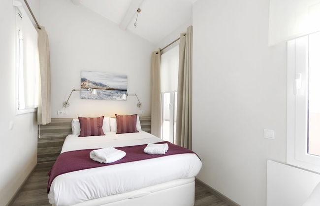 Mercedes Heritage Barcelona Apartments - Photo 12