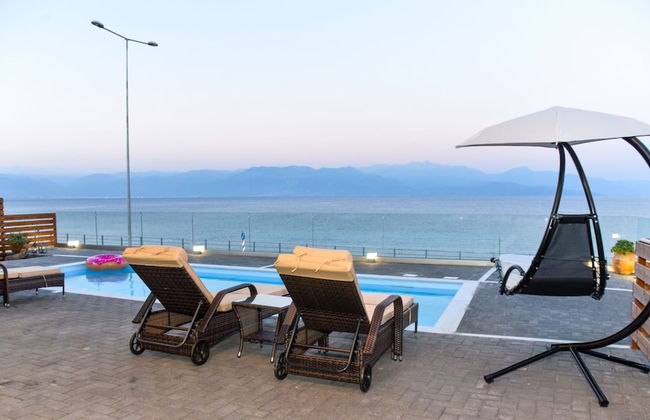 Aurora Luxury Retreat - Beachfront & Private Pool - Foto 12