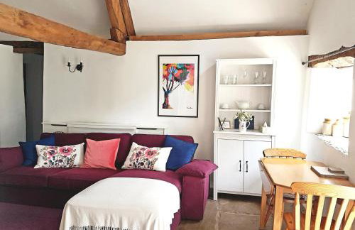 Old Bake House Cottage @ Cwm Mill - Photo 3