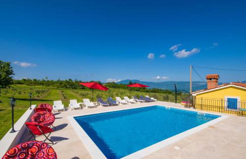 Villa Maslina, a charming and private villa 15 km from the sea - Foto 19
