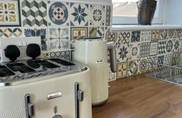 Welsh Getaway Apartment - Town Centre - Photo 11