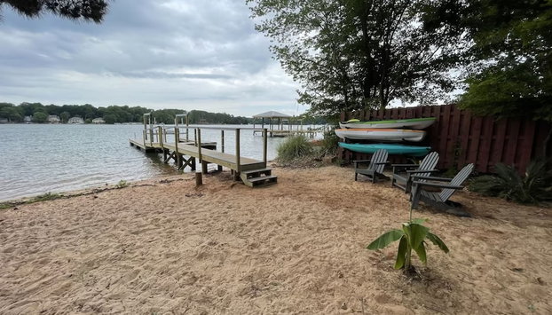 Laid Back Lake Life by Avantstay Waterfront View - Foto 2, Habitación