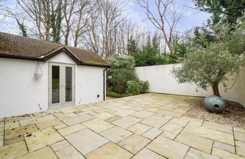 Luxury Countryside Retreat with Pool Surrey Hills Escape - Pass the Keys - Foto 11