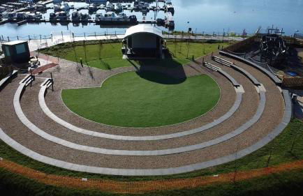 Elegant 2 Bed 1 and Half Bath Caravan in Holiday Resort Village - Photo 21