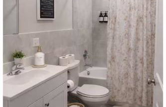 Cozy Rooftop Home, Near Downtown Newark, EWR & NYC - Photo 8