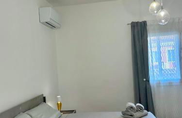 De Mio's Apartment - Photo 11