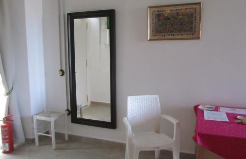 Villa Amalia Suites Malaga - Photo 19