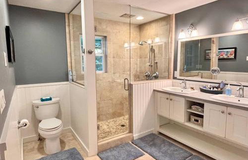 Spectacular Suttons Bay Stay - Game Room Kayaks Pizza Oven & More - Foto 66